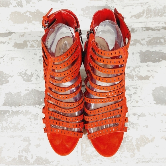 Vince Camuto Women's Red Cage Strap Back Zip Kandace Heels Shoes V315 - Picture 4 of 11